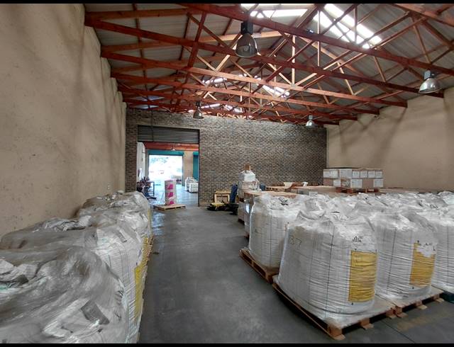 659M² WAREHOUSE TO LET IN POMONA